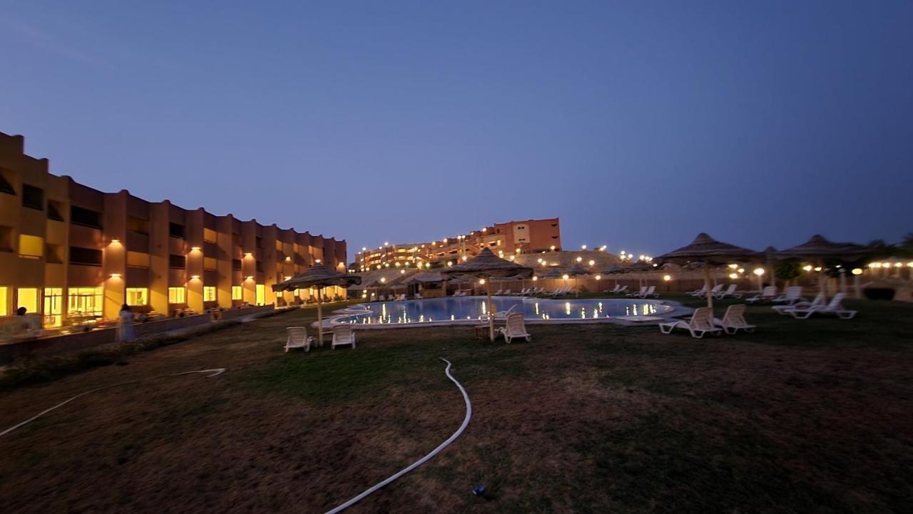 עיין סוחנה Fanar Hotel מראה חיצוני תמונה