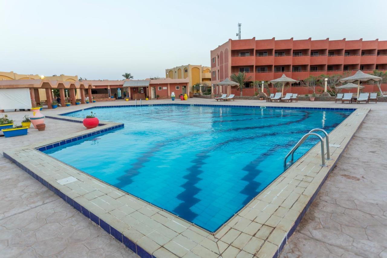 עיין סוחנה Fanar Hotel מראה חיצוני תמונה